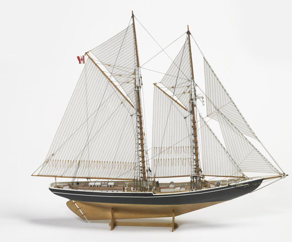 Bluenose II 1:100  Baukasten