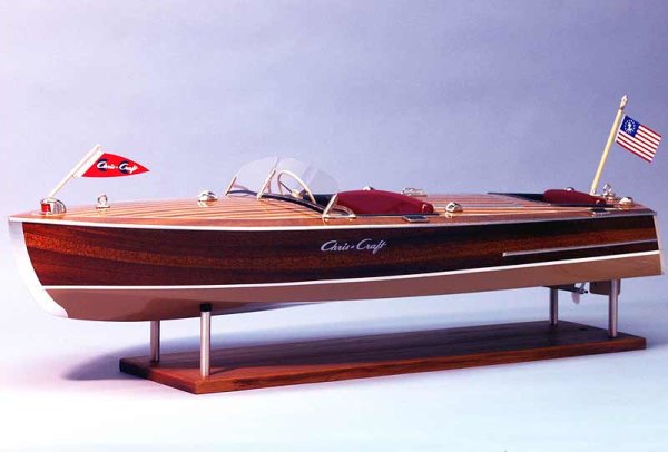 Chris-Craft Racer 1949 RC Bausatz